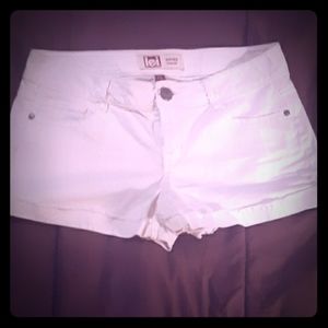 L.e.i. White shorts